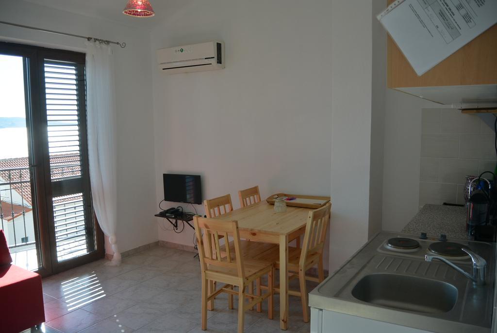 Vila Familia Prizna Exterior foto